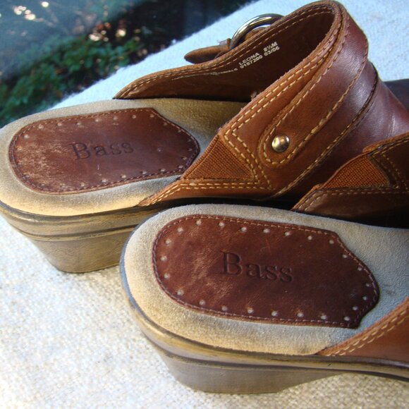 Bass tan genuine camel leather buckle slip-on clogs, size 8.5 - Picture 6 of 7